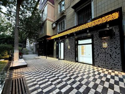 Продается нежилое с арендатором 92 кв.м 1 этаж ЦУМ