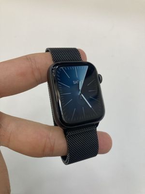 Apple watch 4 Black 44mm milanese loop