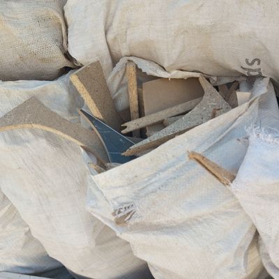 Utin sotiladi 2 haftasiga 20 ta qop chiqad i
