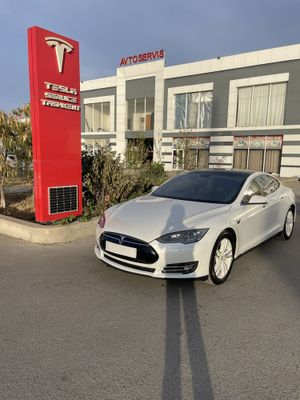 Tesla model s performance 85kw,plus