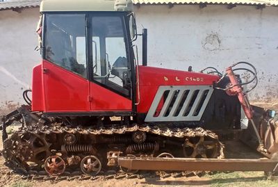 Yuto 1402 buldozer