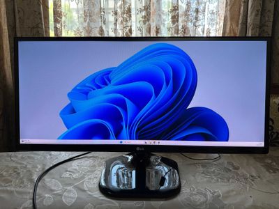 LG UltraWide серии UM58 IPS монитор 29" 75Hz