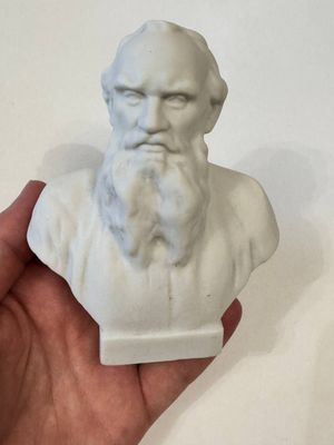 фарфоровая статуэтка Бюст Толстой ЛЗФИ СССР