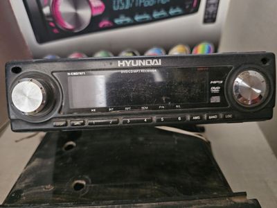 Б/У: автомагнитола Hyundai H-CMOTETE DVD/CD/MP3-ресивер.