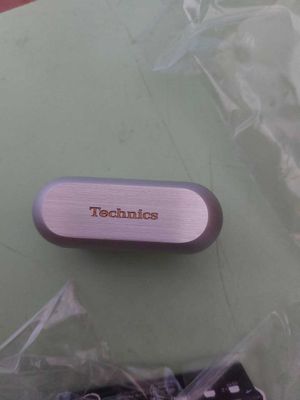Продаю наушники Technics az 100