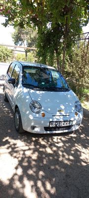 Matiz mashinasi sotiladi