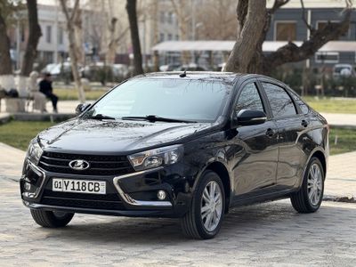 Lada Vesta люкс механика