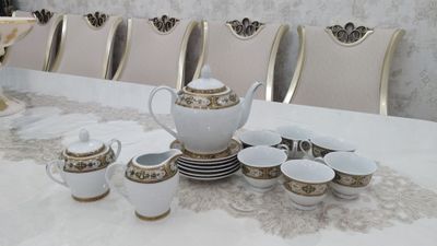 Royal servis idish to'plami