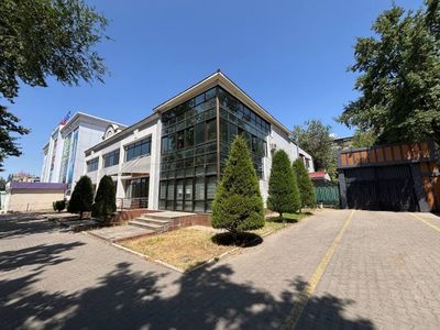 Сдаётся помещение метро Буюк Ипак Йоли 1150м2