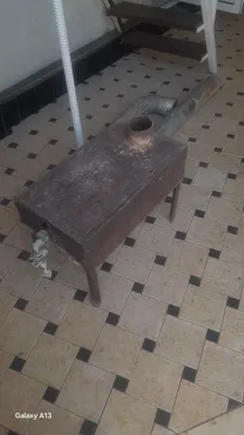 Газ печка сотилади.Эрон гарелка,краник урнатилган.Гарелкаси