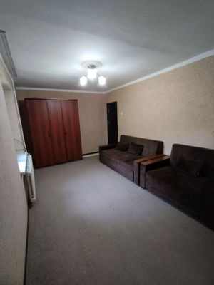 Продаётся Чиланзар 5кв 1/2/4 балкон 2*6 кирпич