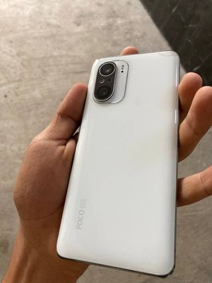 POCO F3 oq rang 6/128