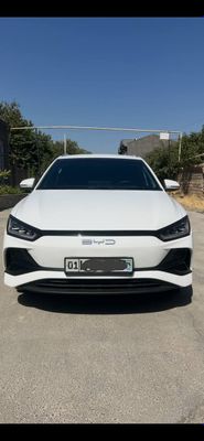 BYD E2 Oq rang idiyal sastayana