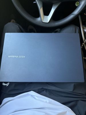 ASUS Vivobook noutbook