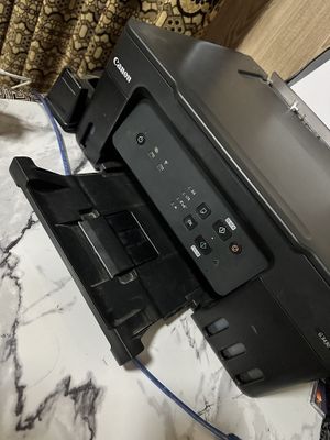 Printer, 3v1 kopiya, skaner, pechat Wi-Fi li, telefondan chiqarish
