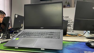 Aser Aspire 3 Intel Core i5-8265U/12GB/128GB/1TB/2GB