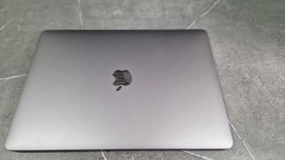 Macbook M1 8/256 Pro