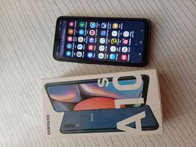 Samsung galaksi 10S.