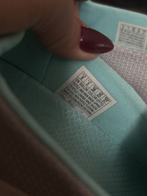 оригинал скечерс привезла из Америки размер 38