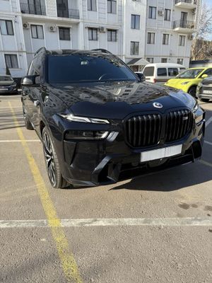 BMW X7 M60 FULL в наличии ! 2023