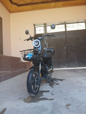 Skuter Drongo full