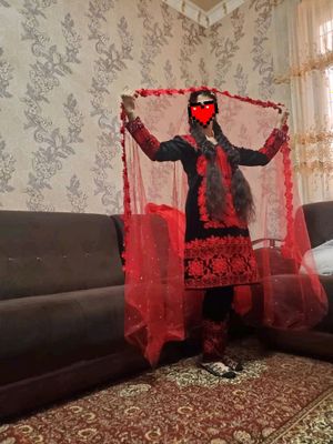 Sotiladi boshida aksesuari qalpoqchasi bilan birga