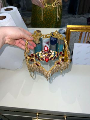 kelinchalar uchun guzal tillaqosh