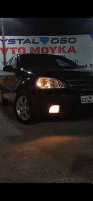 Lacetti 1.6 sotiladi