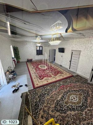 Uchastka sotiladi №1023 9 ta xonalik 5-mikrorayon somiy kirpichzavod