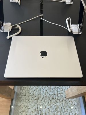 MacBook Pro M4 Pro 16” 48GB / 512GB