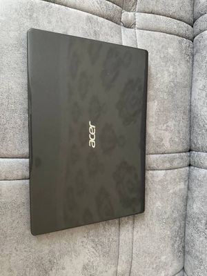 Acer Notebook Sotiladi