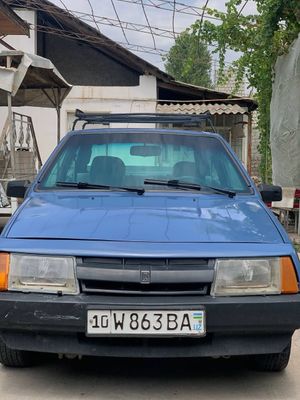 Продается срочно машина
