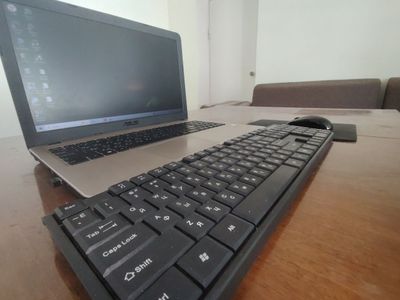 Asus kompyuter sotiladi