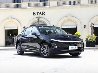 Hongqi E-QM5 500km restaling garyantasi bor soni 8 ta qogan naxtga ras