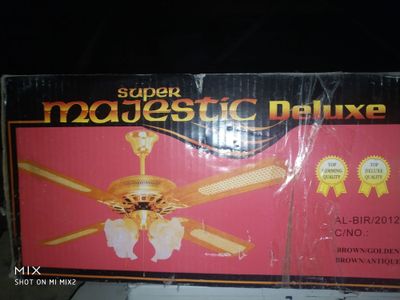 Люстра вентилятор (super majestic deluxe ceiling fan)