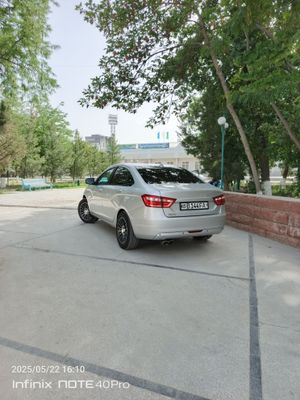 Lada Vesta idealniy