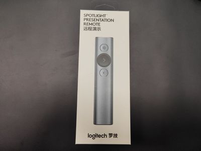 Презентер Logitech Spotlight Presentation Remote серый