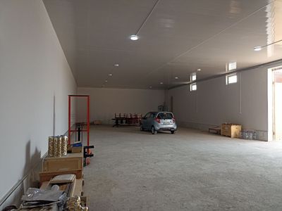 300 kv.m ishlab chiqarish binosi ijaraga beriladi