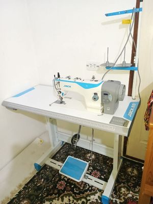 Тикув машинаси янги