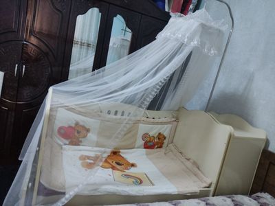 Детский кароват шкаф сотилади коп ишлатилмади 2 миллионы 2таси