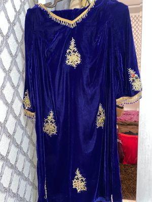 sotiladi150ming sumdan