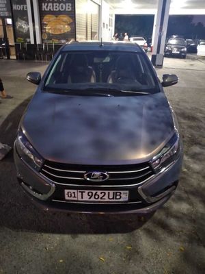 Lada Vesta sotiladi!!