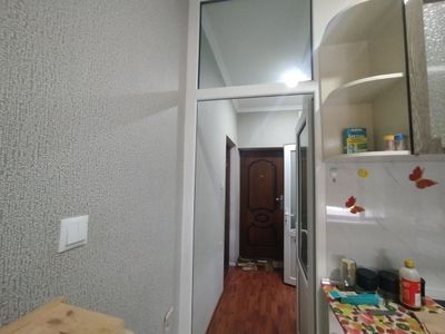 Аренда 1 ком квартира в 10 мкр 3 этаж