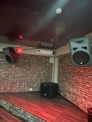 Karaoke uchun instrumentlar sotiladi, kalonga hammasi bor, караоке