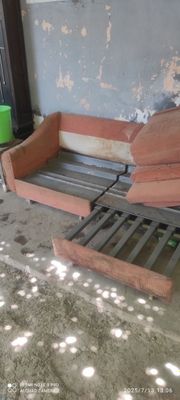 Диван, метал каркасс