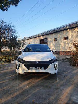 Электромобил Hyundai Ioniq