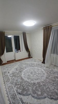 Аренда уч тепа 15 кв 2 хона хоналари алохида 2 этаж 4 этажлий дом
