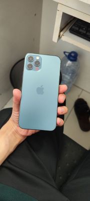 Iphone 12 pro. Ideal