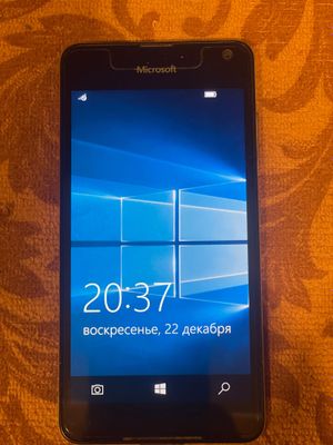 смартфон Microsoft Lumia 650