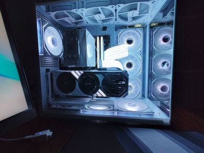 Igravoy Pc sotiladi yaqinda yig'ilgan full komplakt sotiladi.